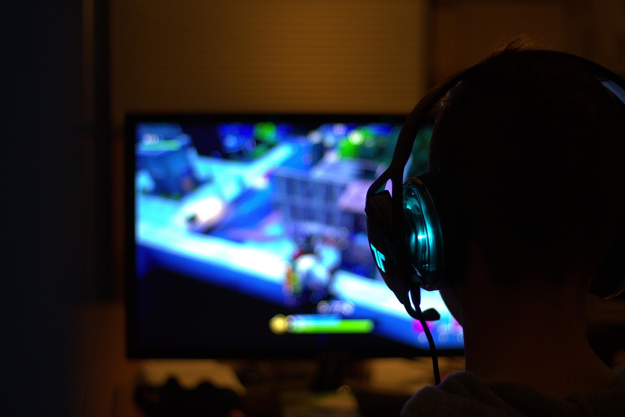 Nowoczesny gaming bez przepłacania – jak wybrać sprzęt idealny?